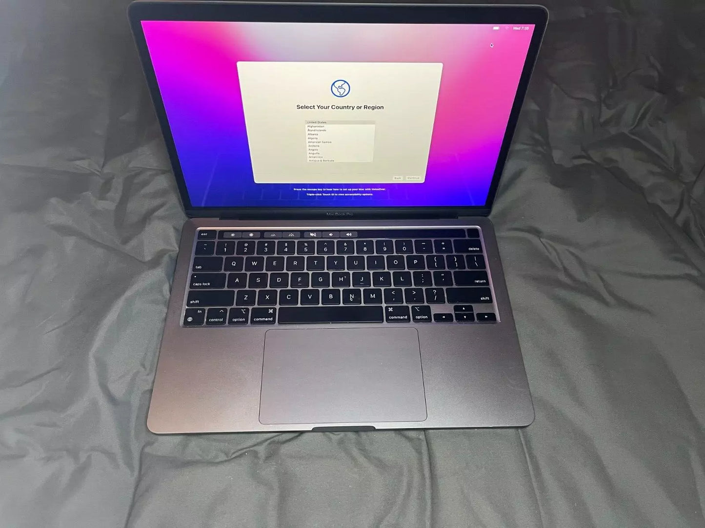 Apple MacBook Pro 13.3" (1TB SSD, Apple M1., 2 GHz, 16GB) Laptop - Gray -...