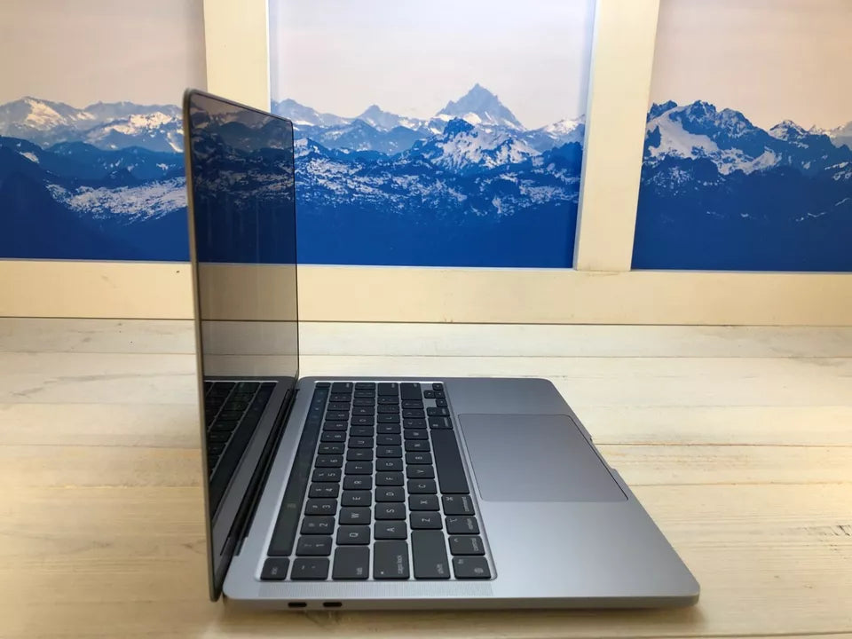 Apple MacBook Pro 2022 13" Laptop 512GB SSD M2 8GB RAM Space Gray 63 cycles